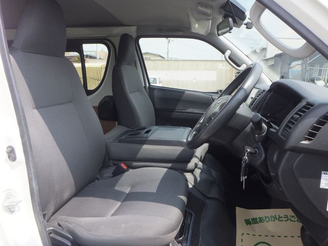 HIACE van 4WD