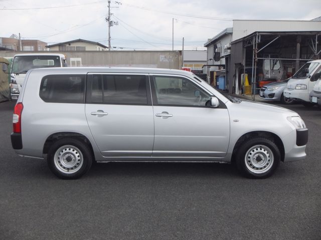 SUCCEED van 4WD