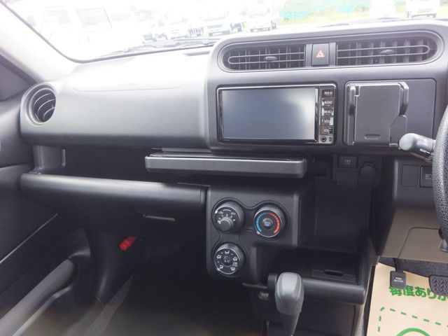 SUCCEED van 4WD
