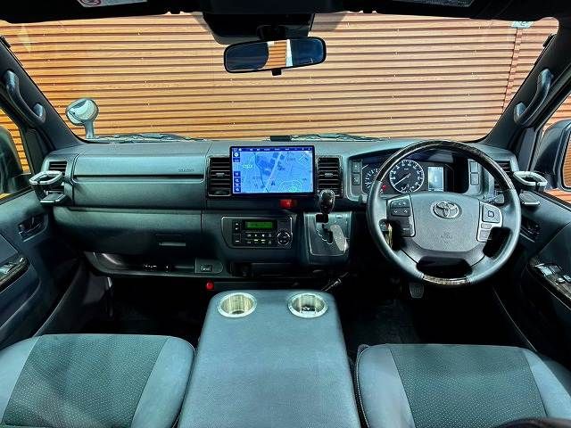 HIACE van 2WD