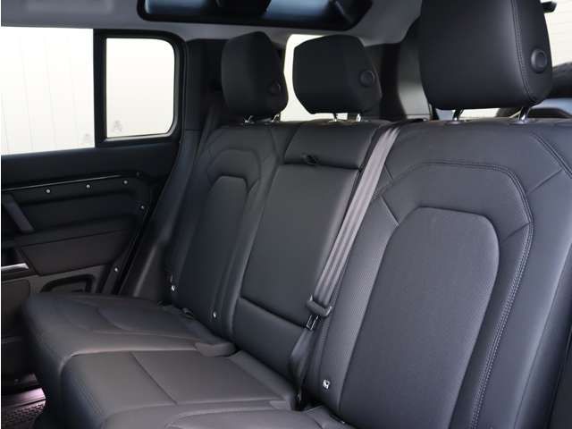 ROVER DEFENDER