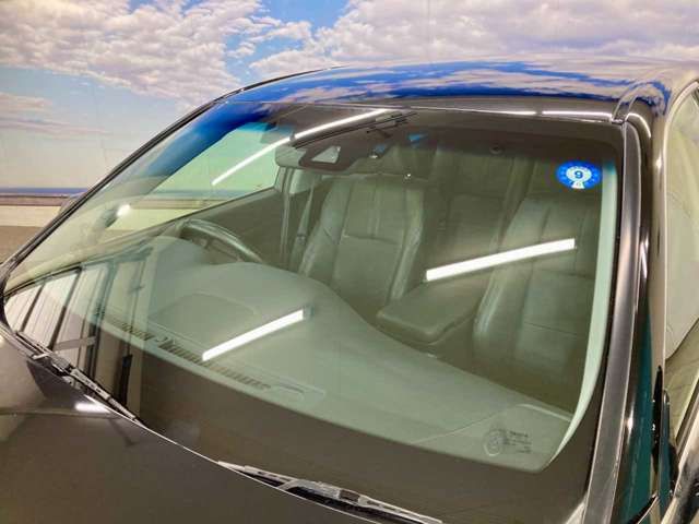 CROWN sedan hybrid 4WD