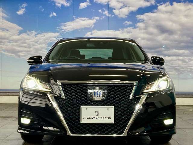 CROWN sedan hybrid 4WD