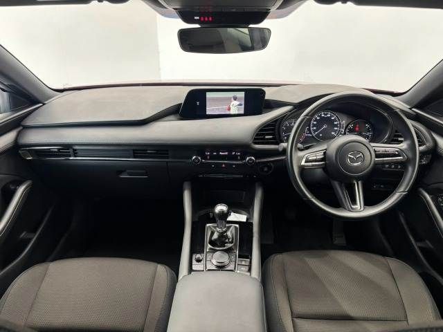 MAZDA3 FASTBACK