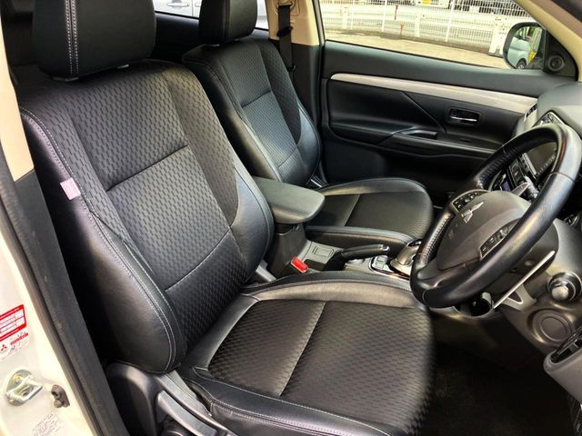 OUTLANDER PHEV