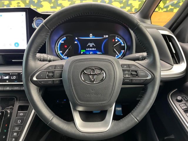 VOXY HYBRID