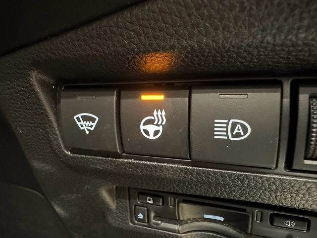COROLLA CROSS HYBRID