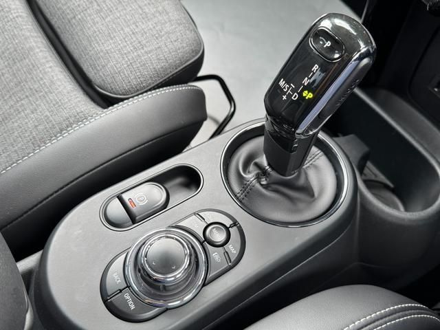 MINI COOPER D 5DOOR
