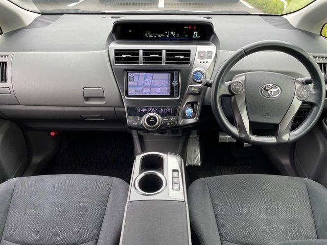 PRIUS Alpha
