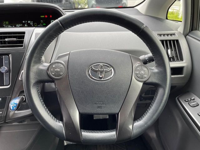 PRIUS Alpha