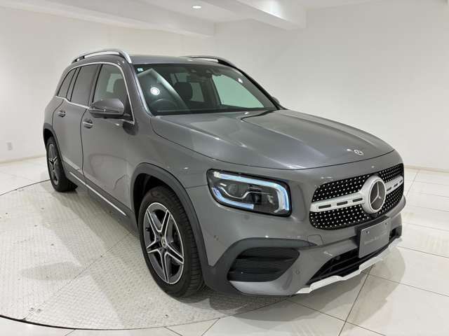 MERCEDES BENZ GLB