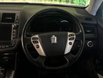 CROWN sedan