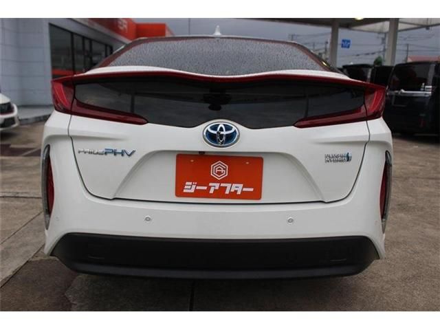 PRIUS PHV