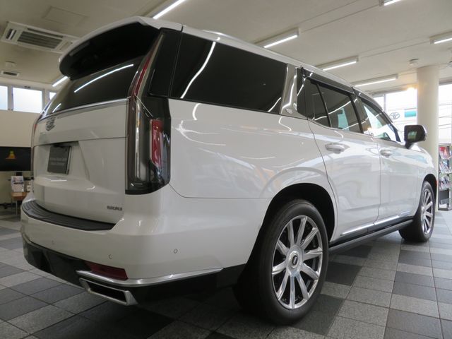CADILLAC ESCALADE