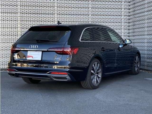 AUDI A4 AVANT