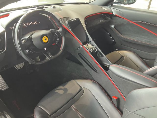 FERRARI Roma