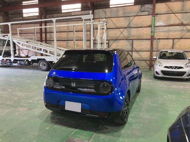 Honda e