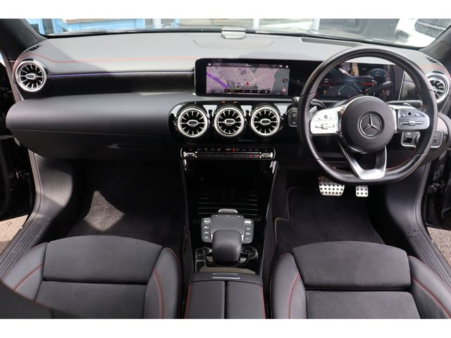 MERCEDES BENZ CLA Shooting Brake