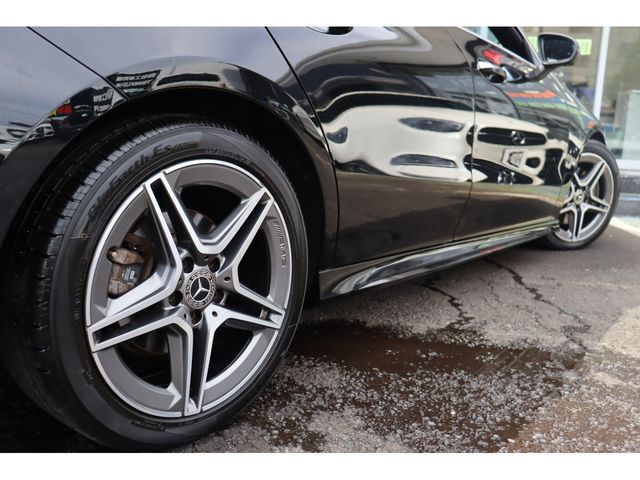 MERCEDES BENZ CLA Shooting Brake
