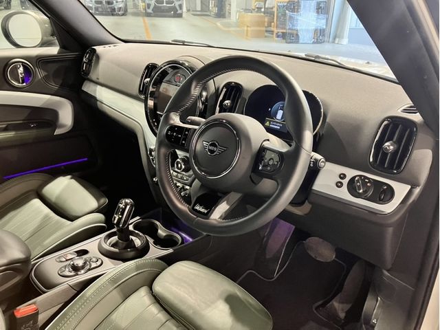 MINI COOPER D CROSSOVER