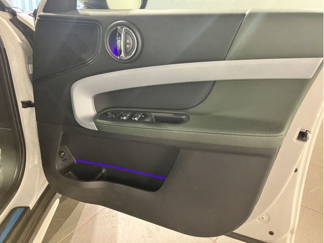 MINI COOPER D CROSSOVER