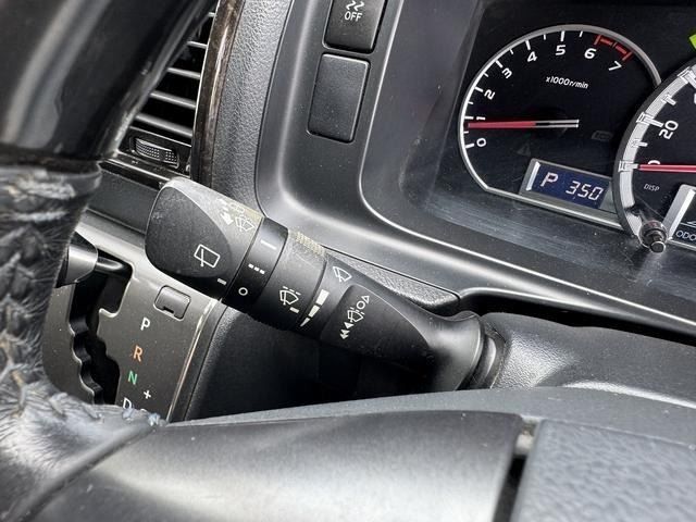 HIACE van 2WD