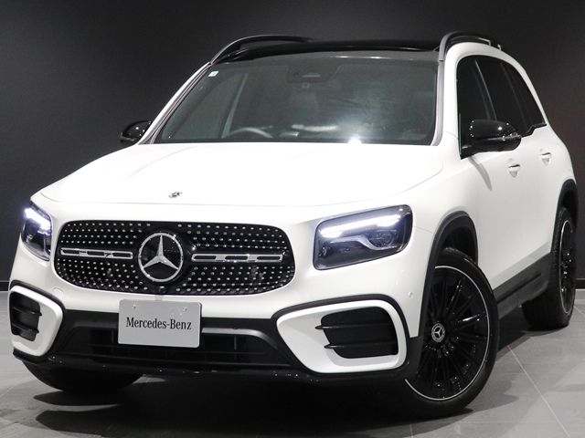 MERCEDES BENZ GLB