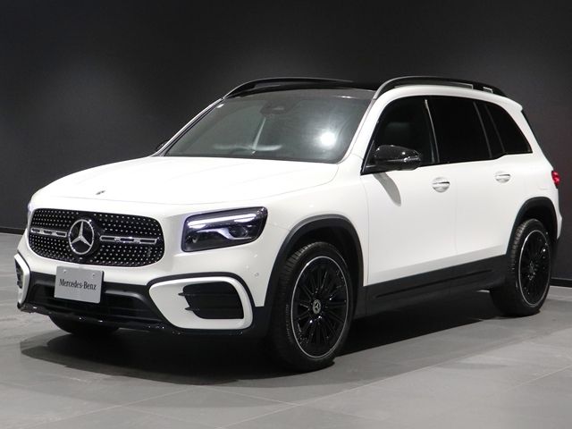 MERCEDES BENZ GLB