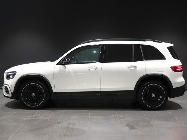 MERCEDES BENZ GLB