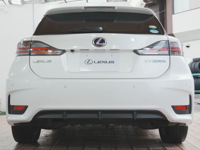 LEXUS CT200h