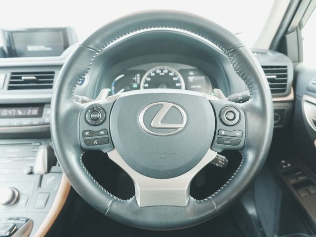 LEXUS CT200h