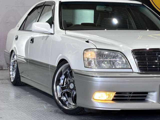 CROWN sedan