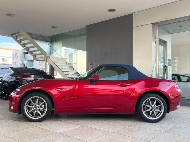 ROADSTER