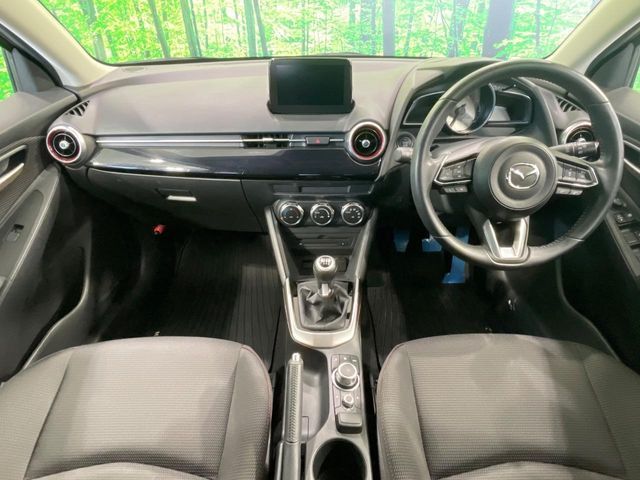 MAZDA2