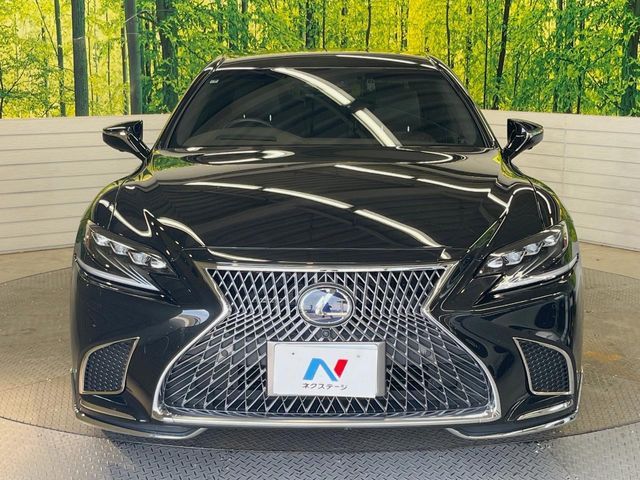 LEXUS LS500h 4WD
