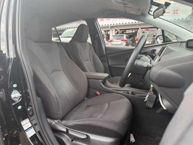 PRIUS 4WD