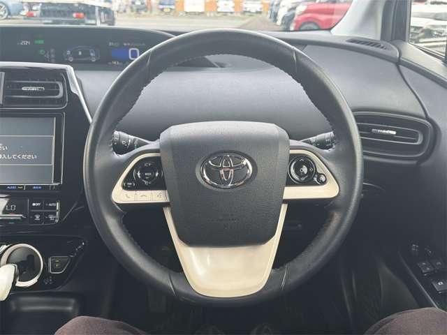 PRIUS 4WD