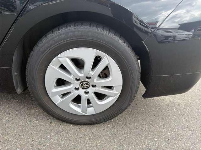 PRIUS 4WD