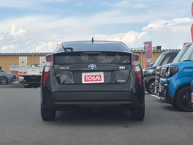 PRIUS 4WD