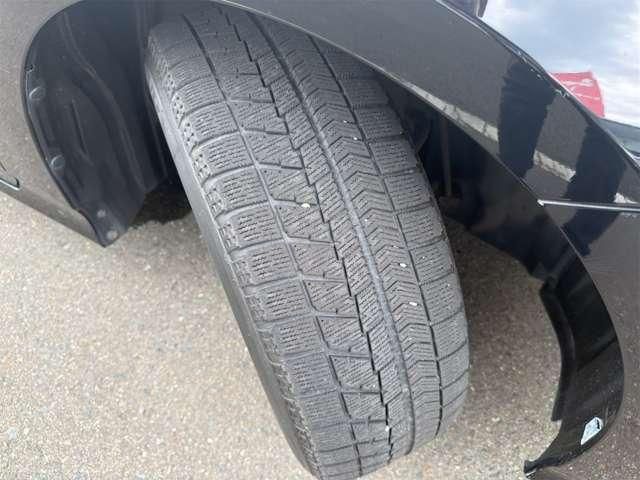 PRIUS 4WD