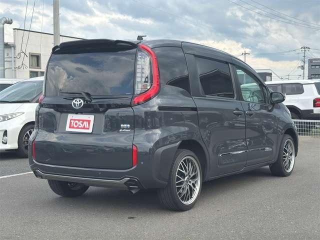 SIENTA HYBRID