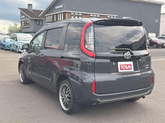 SIENTA HYBRID