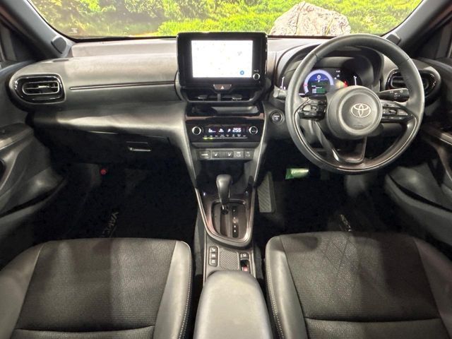 YARIS CROSS HYBRID