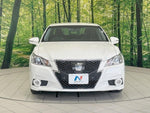 CROWN sedan hybrid