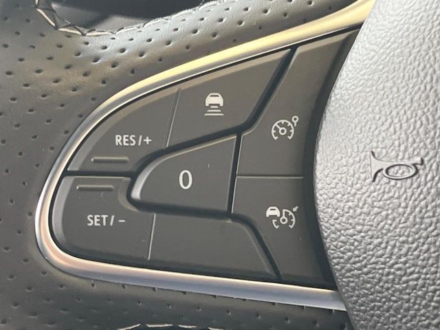 RENAULT MEGANE hatchback