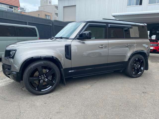 ROVER DEFENDER