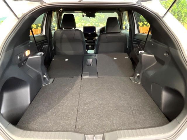 YARIS CROSS HYBRID