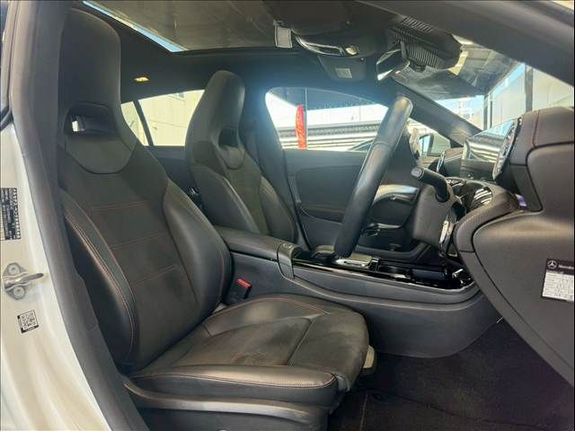 MERCEDES BENZ CLA Shooting Brake