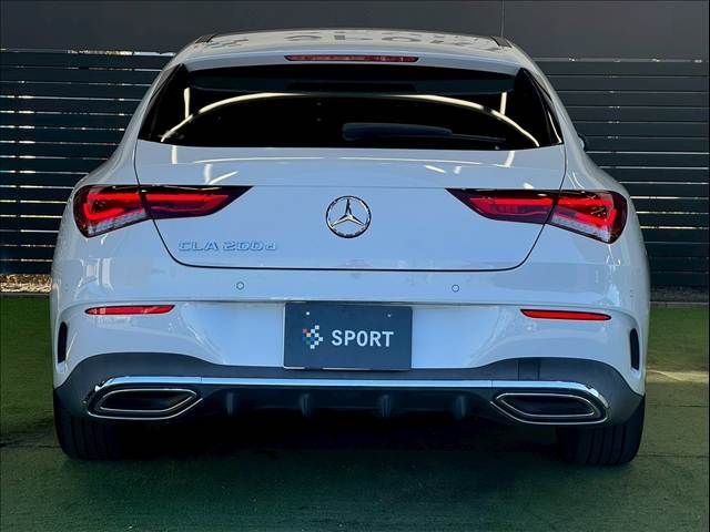 MERCEDES BENZ CLA Shooting Brake