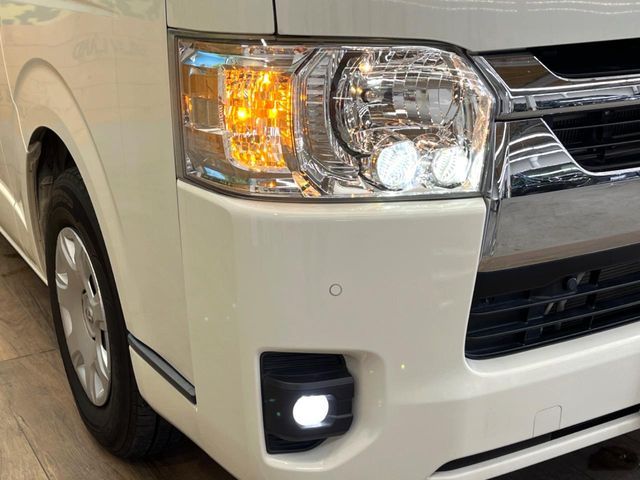 HIACE van 2WD